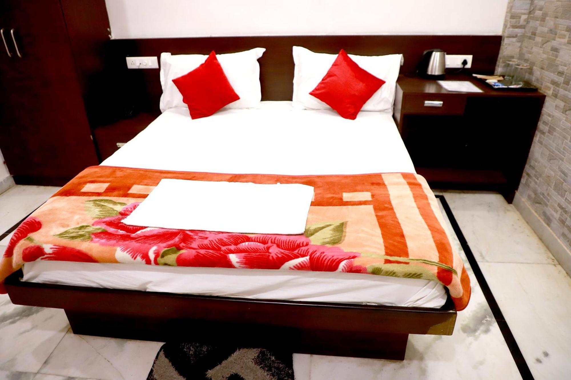 Hotel River View Khagaria Exteriér fotografie